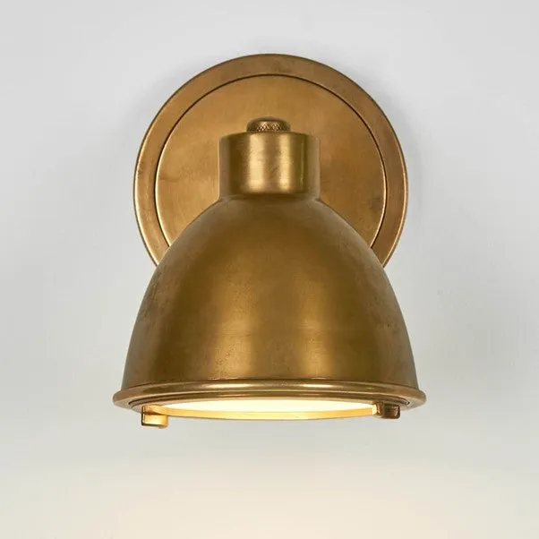 © Panama Outdoor Wall Light - Antique Brass