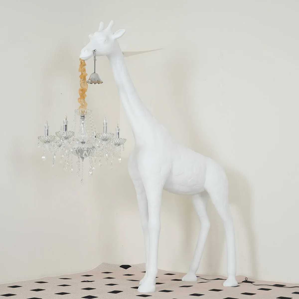 Giraffe Sculpture Floor Lamp