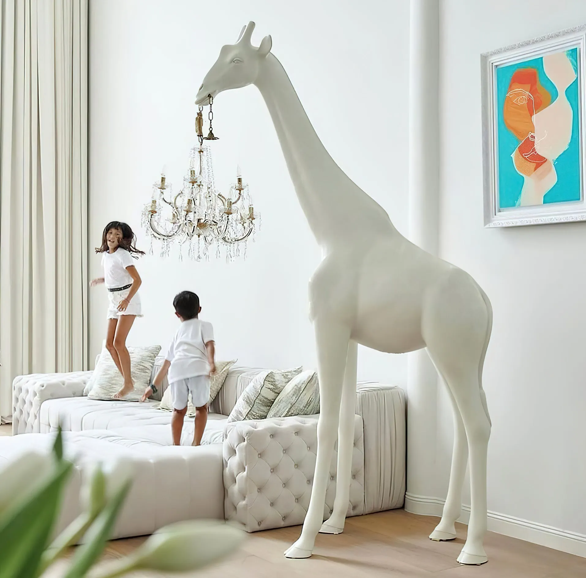 Giraffe Sculpture Floor Lamp