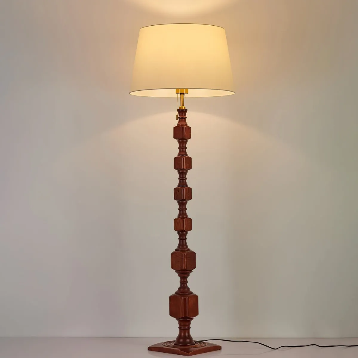 Hexas Floor Lamp