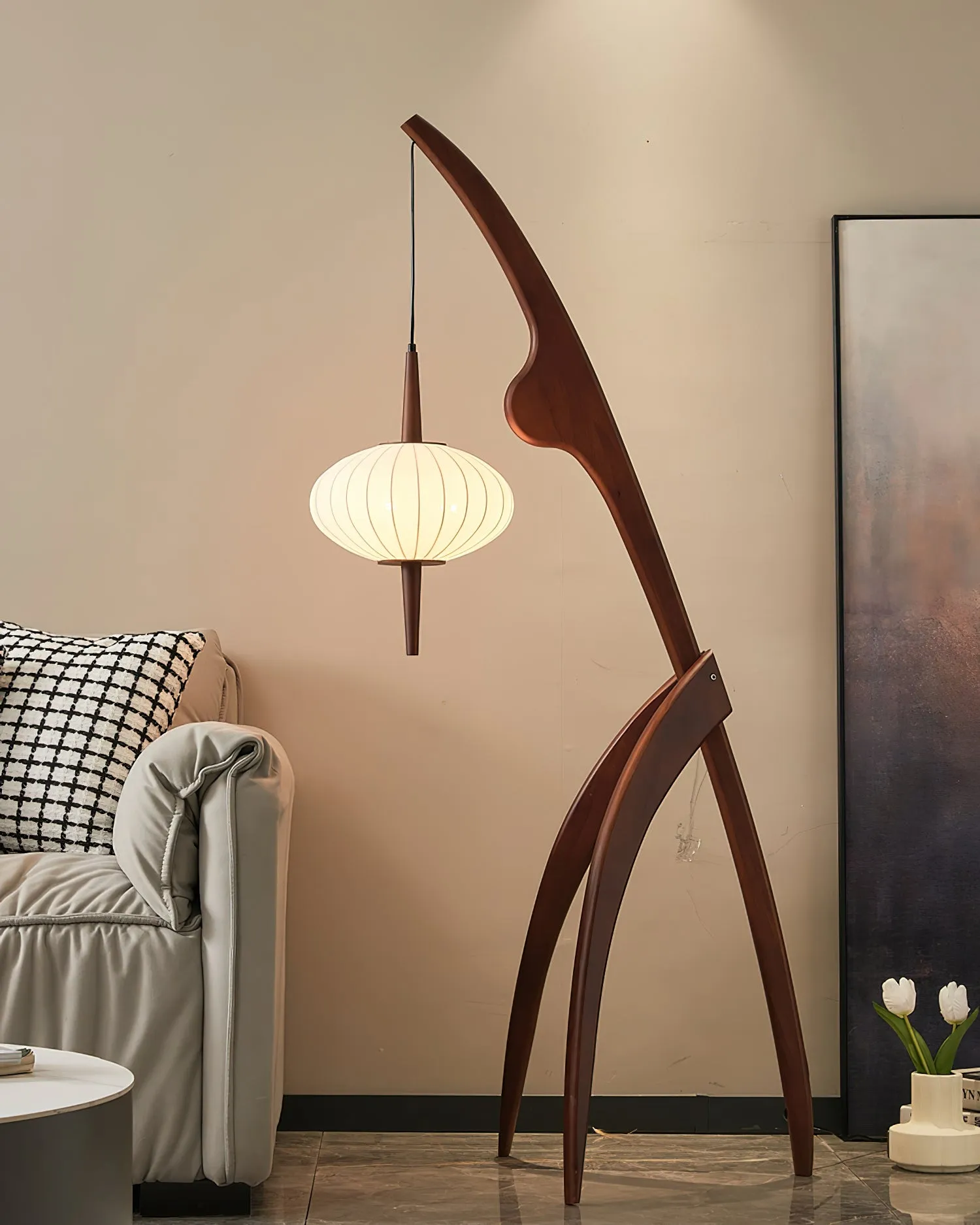 Mante Religieuse Floor Lamp