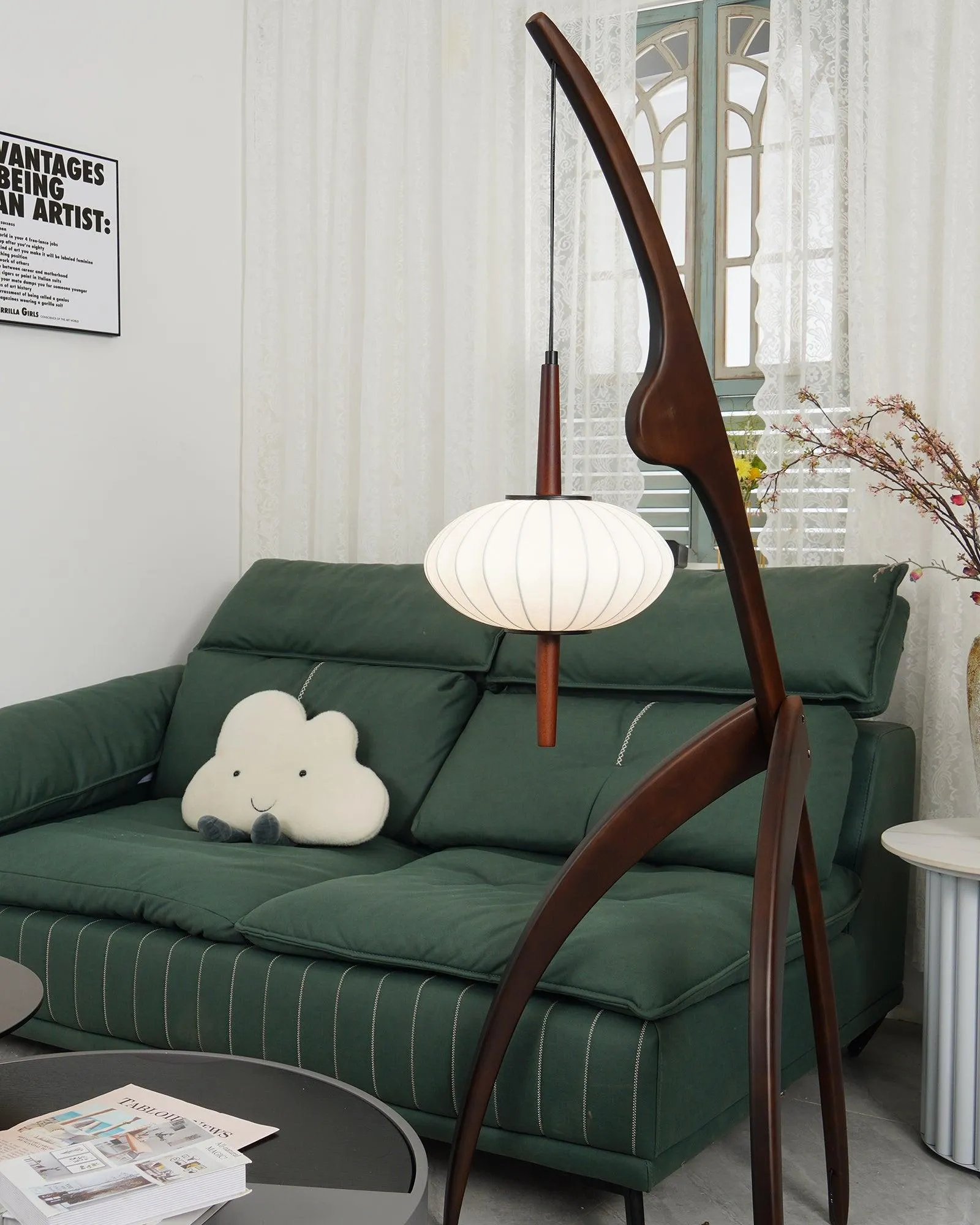 Mante Religieuse Floor Lamp