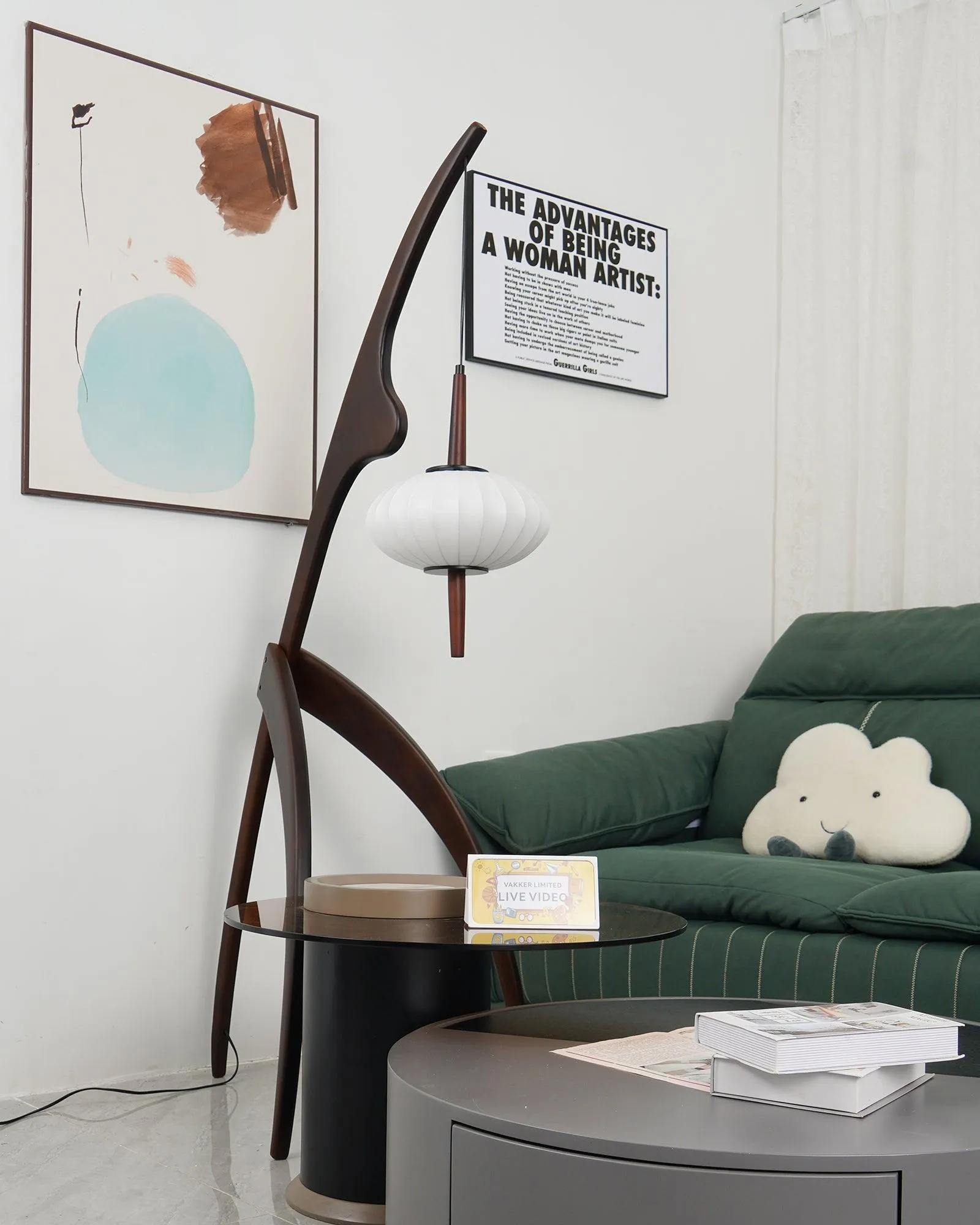 Mante Religieuse Floor Lamp