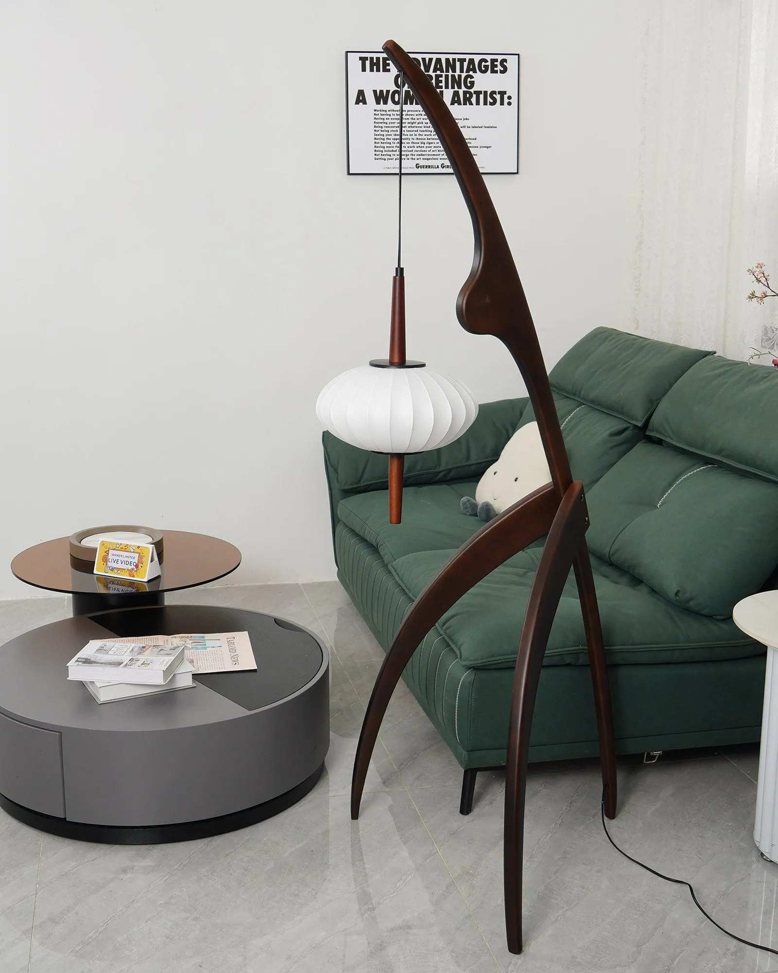 Mante Religieuse Floor Lamp