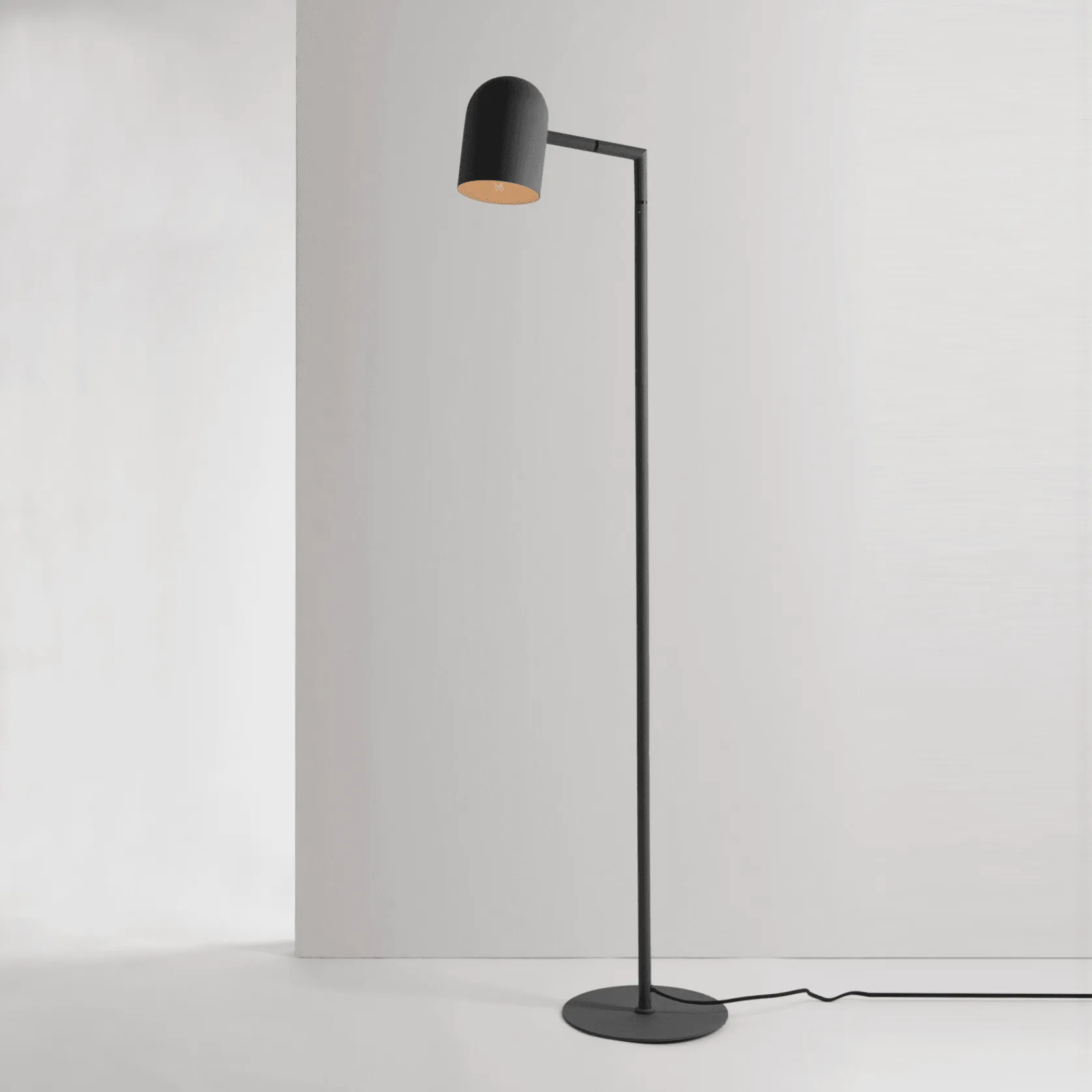 Pia Floor Lamp | Charcoal