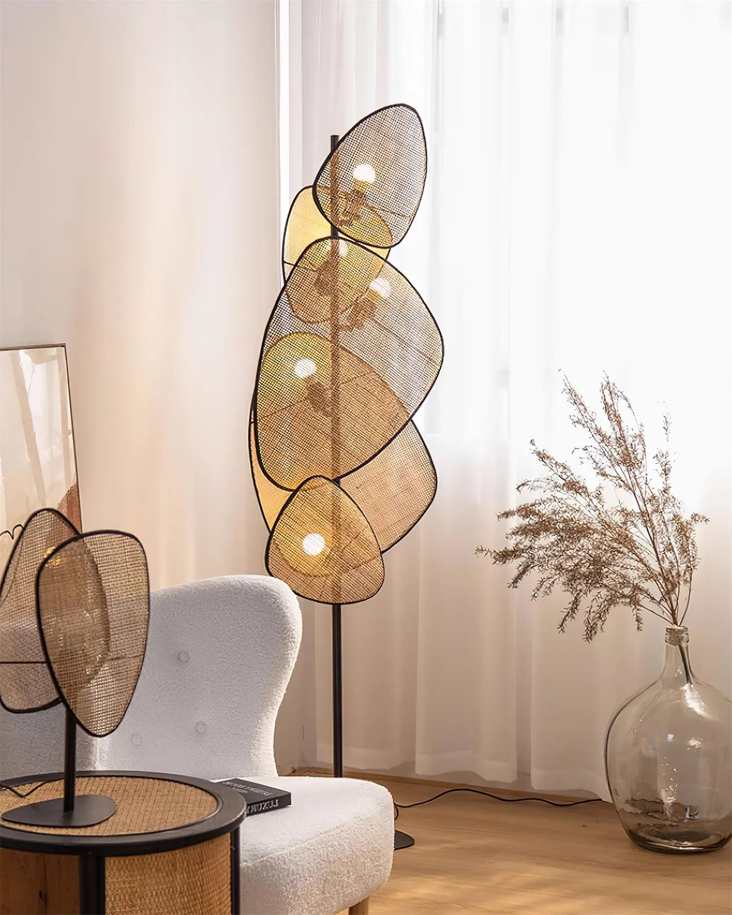 Screen Cannage Floor Lamp