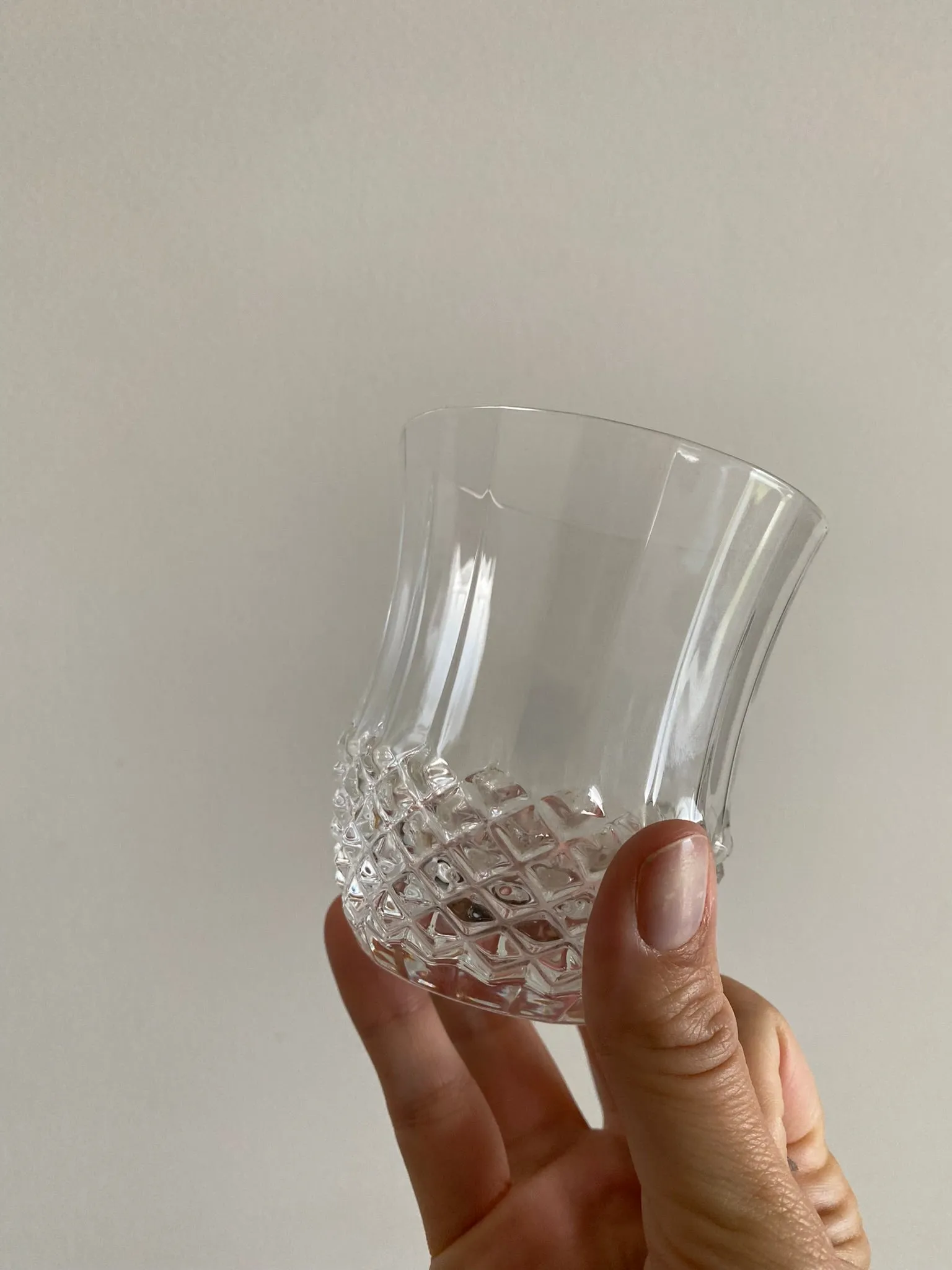 Verres en cristal décoration en pointes de diamants