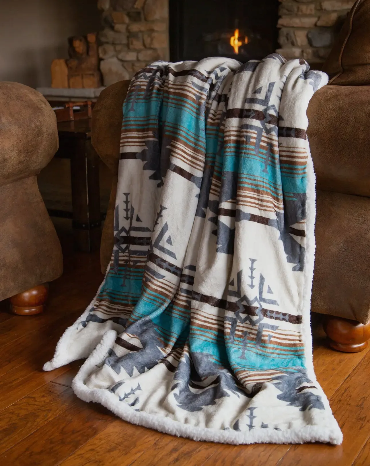 Wrangler Lone Mountain Plush Sherpa Throw